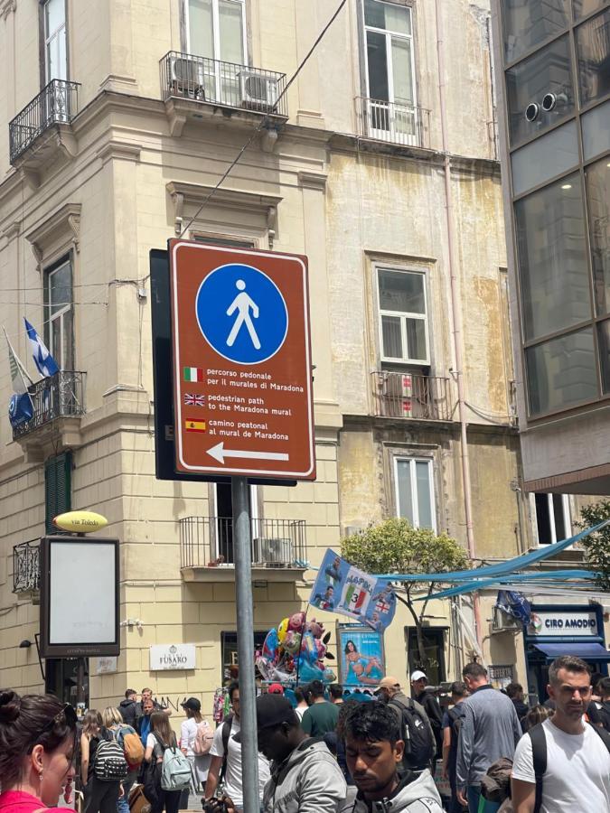 Reginella A Toledo Hotel Nápoly Kültér fotó