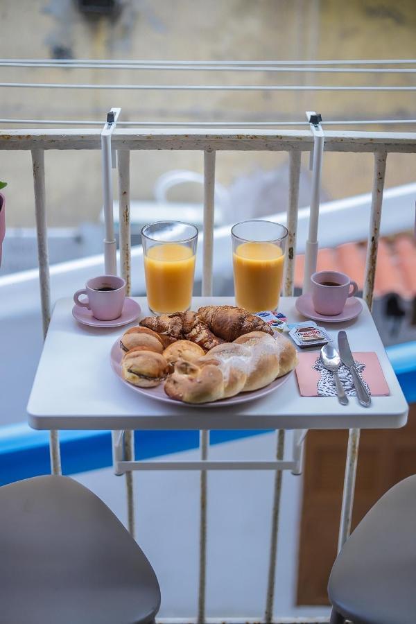 Reginella A Toledo Hotel Nápoly Kültér fotó